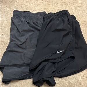2 pairs of Nike shorts